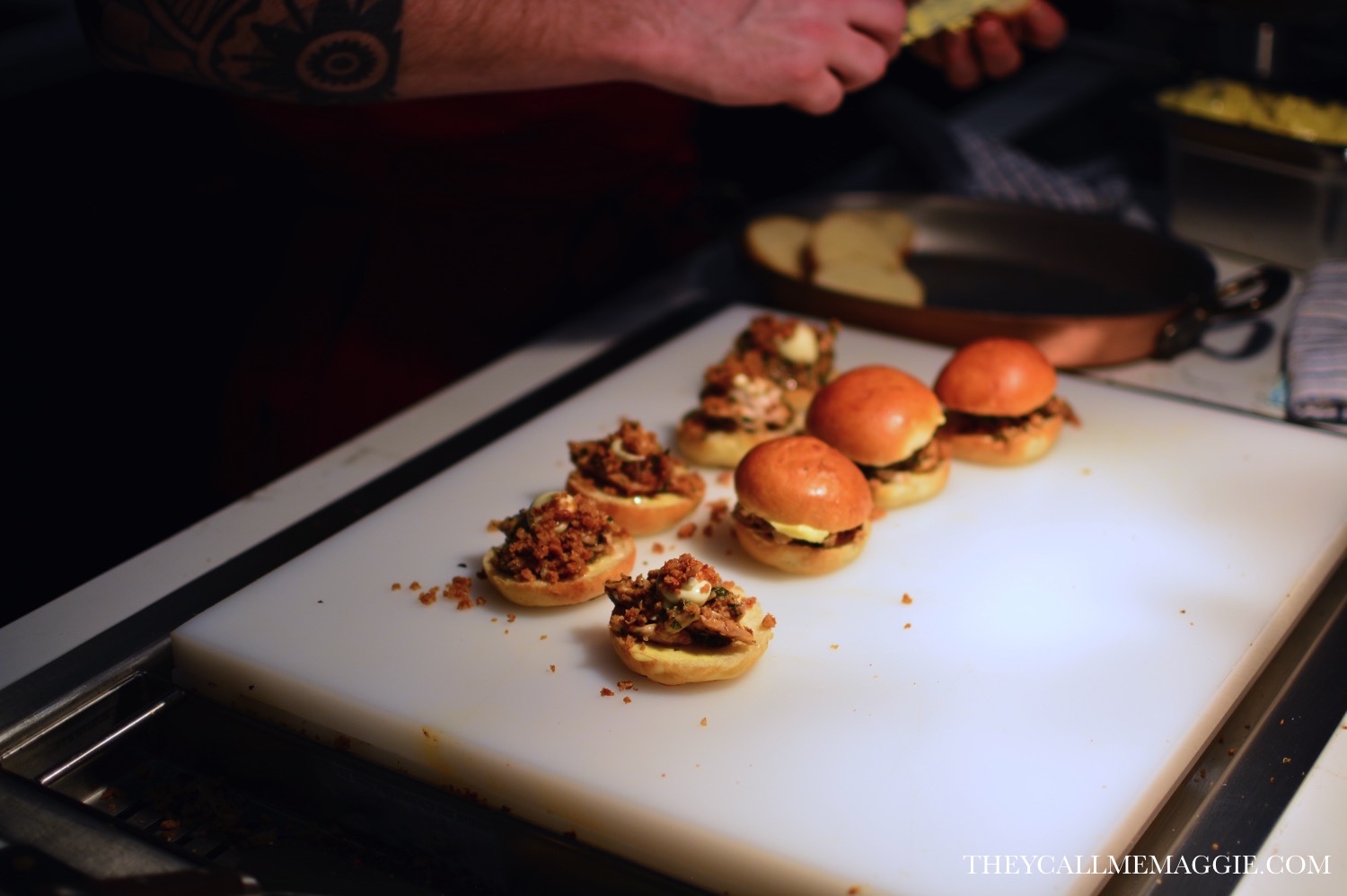 chicken-gravy-rolls.jpg