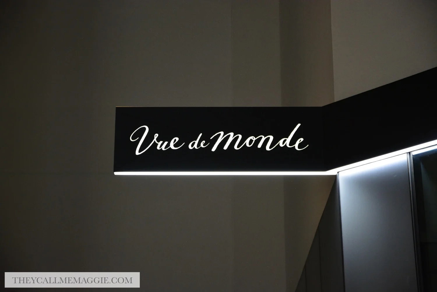 vue-de-monde-signage.jpg