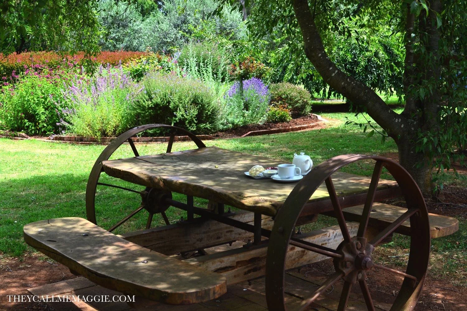 scones-picnic-garden.jpg
