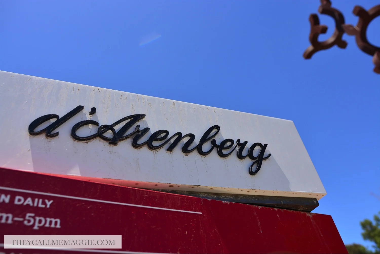 darenberg-signage.jpg