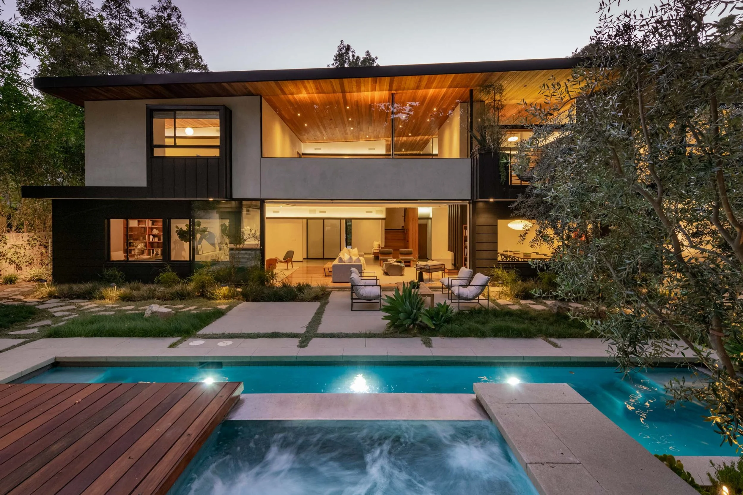 2496 Mandeville Canyon-3.jpg
