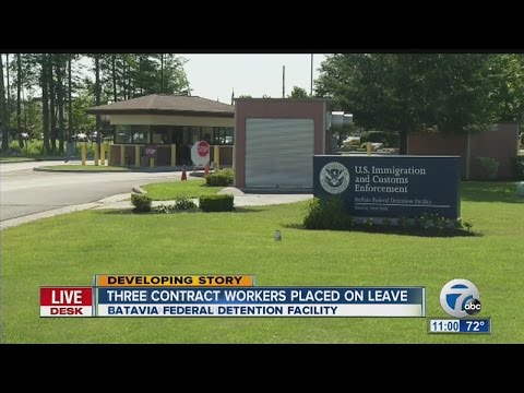 Tipster: Employees accused of feeding Muslim detainees raw chicken