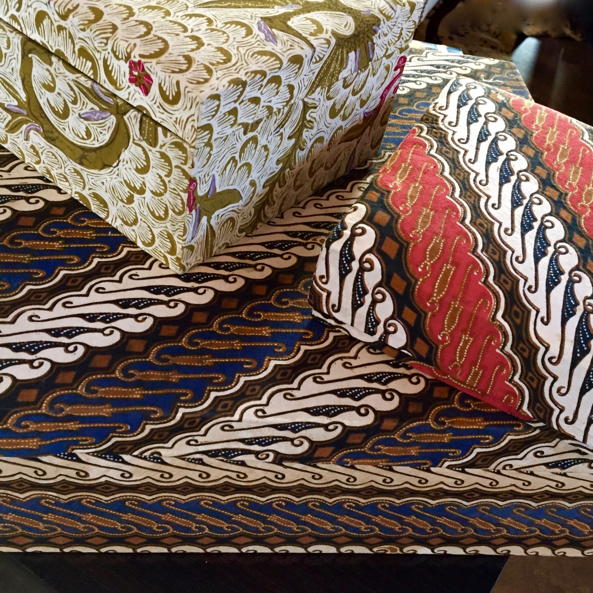 MULTIPLE BATIK BOXES