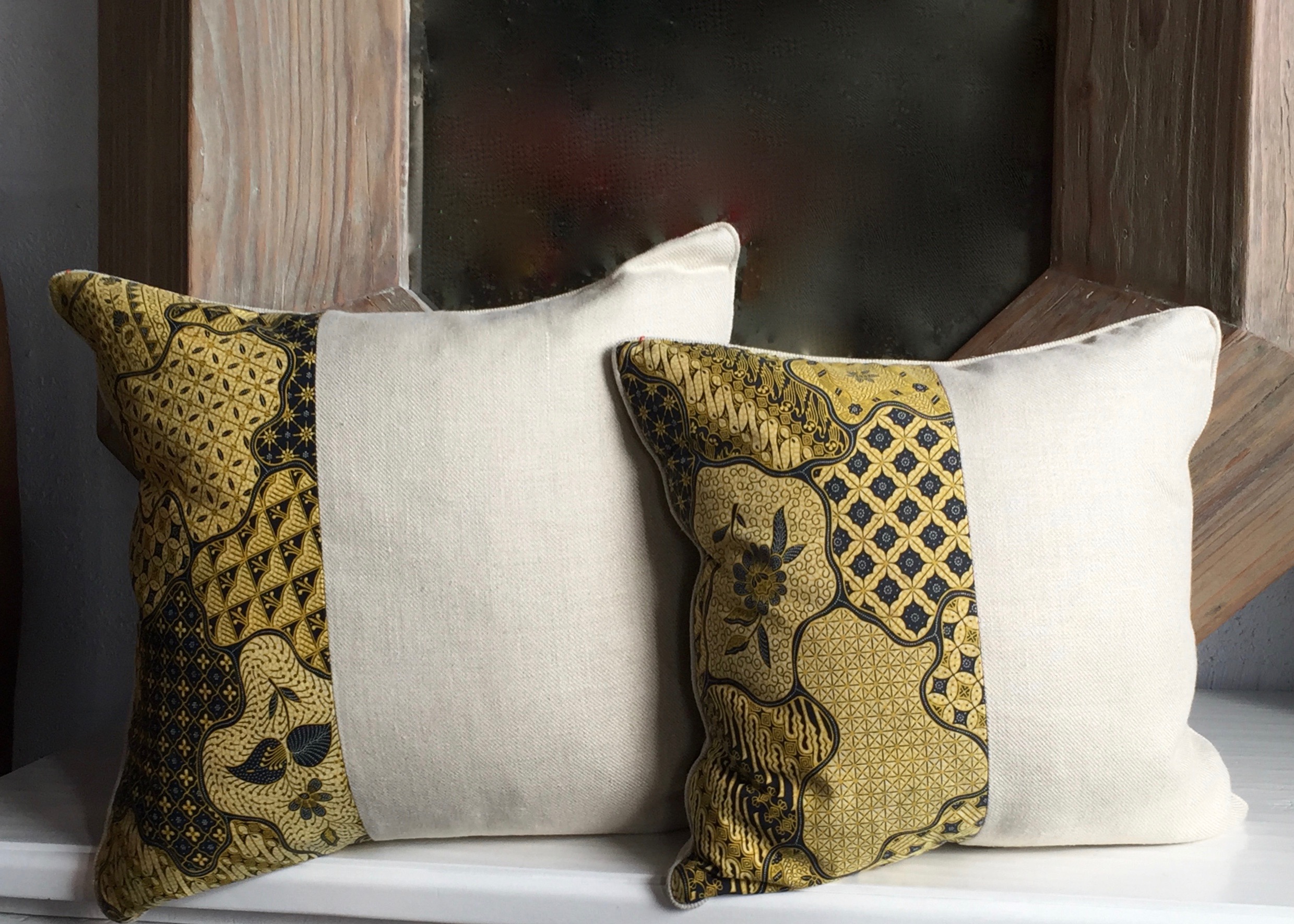TURQUOISE YELLOW BATIK WITH BONE TWILL LINEN