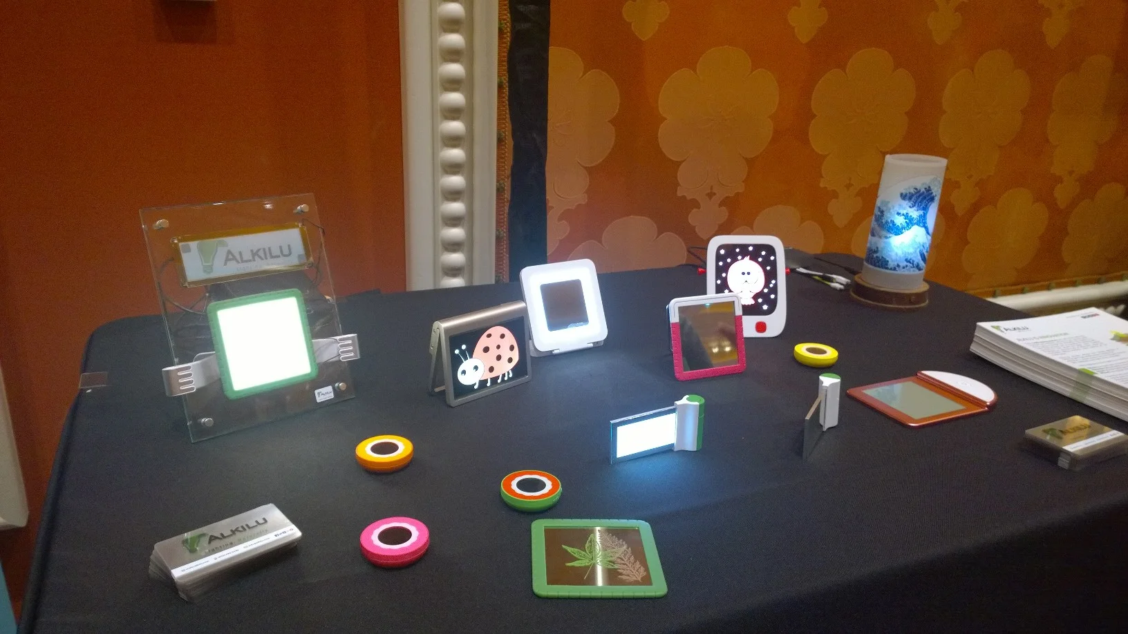 oleds.jpg