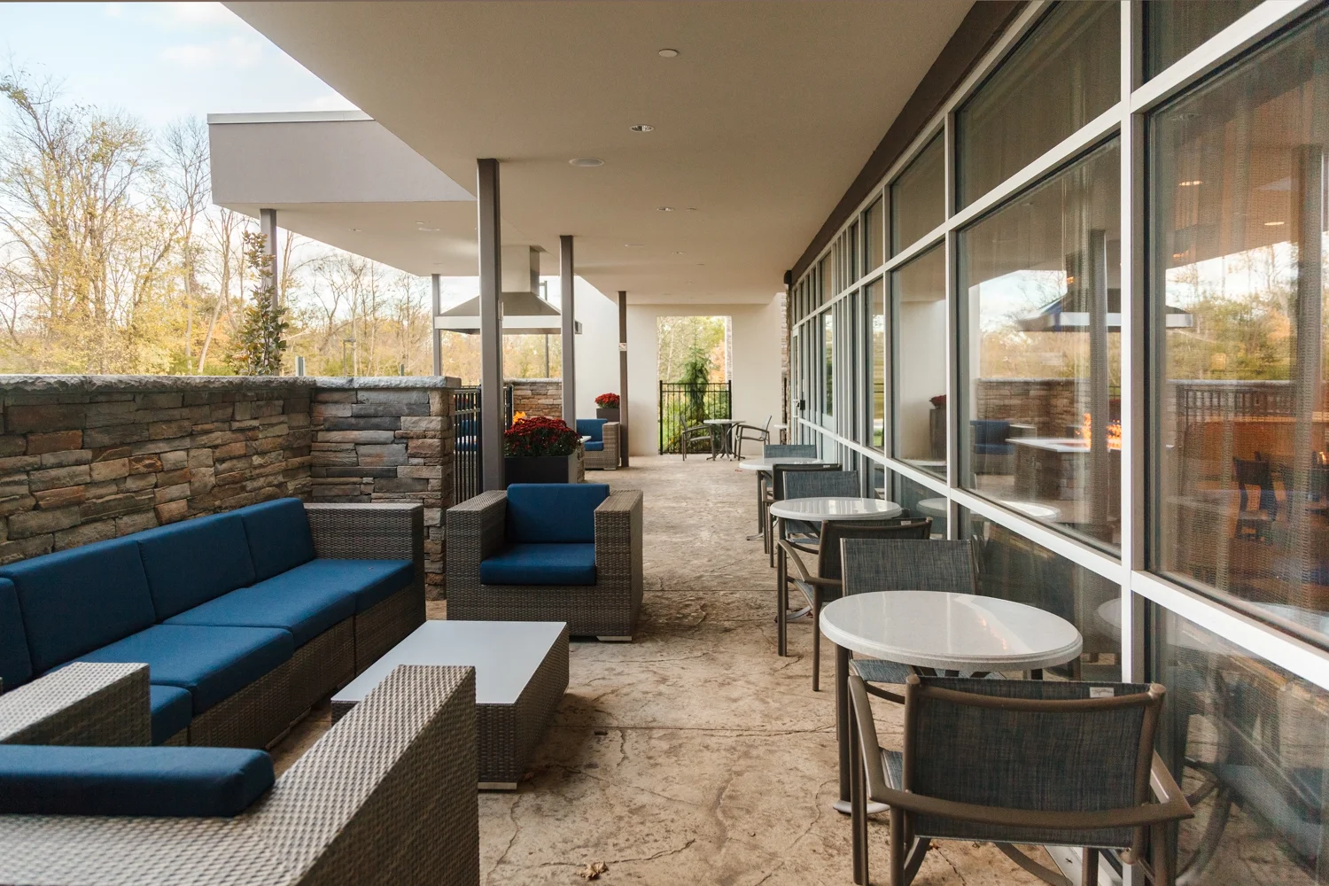Marriott SpringHill Suites Somerset New Jersey Outdoor Patio with Fire pit