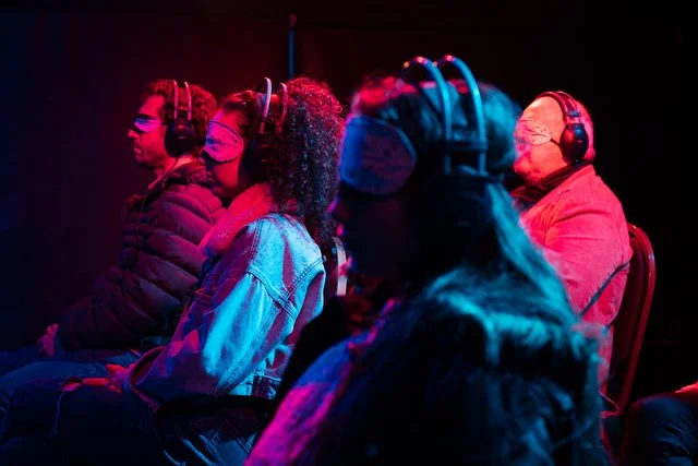 “Odd Man Out” live experience in complete darkness