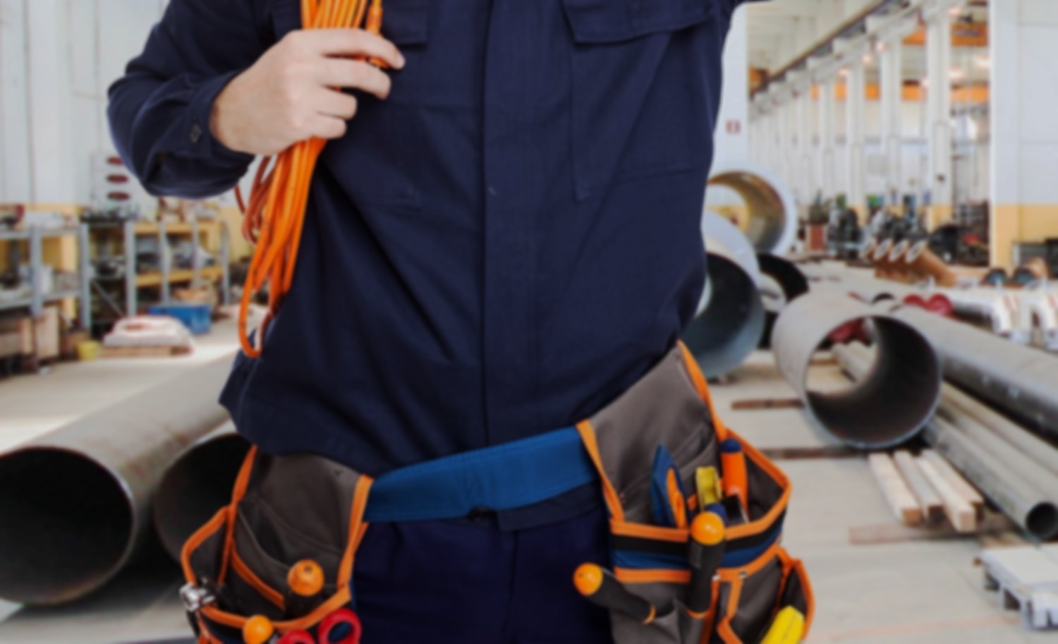electrician-at-work-min (1).jpg
