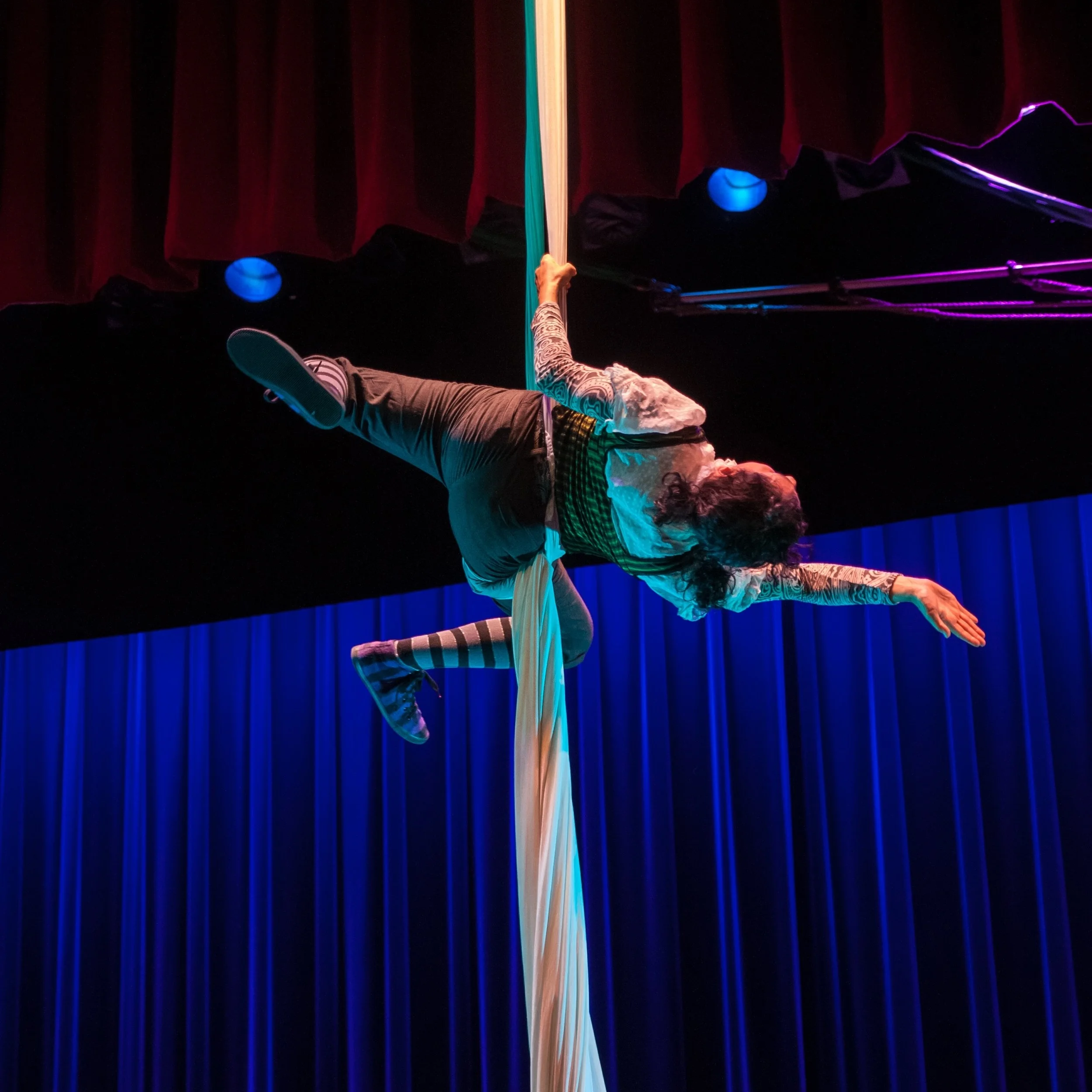 Stage Flight-1004.jpg