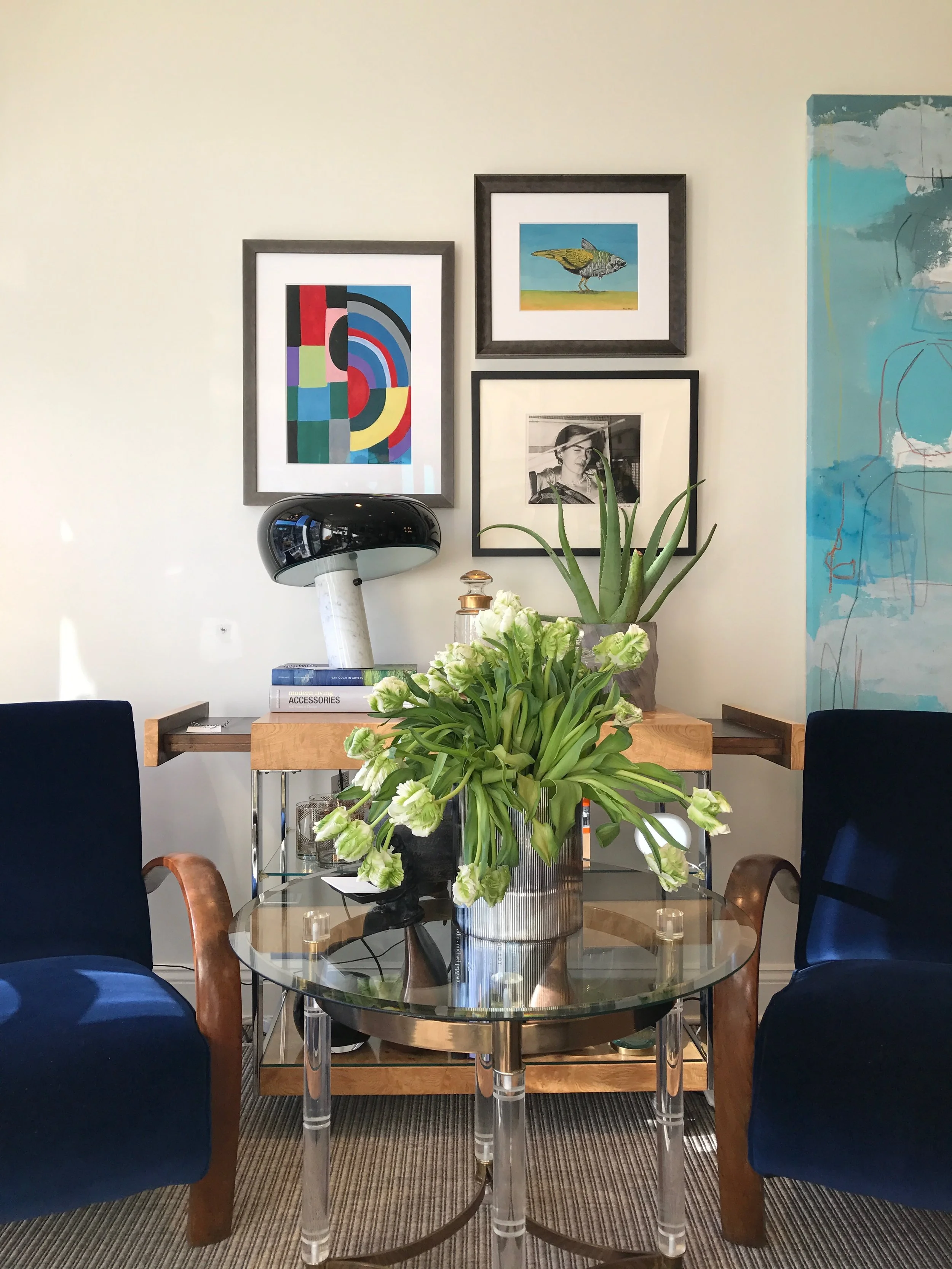 OCCASIONAL TABLE