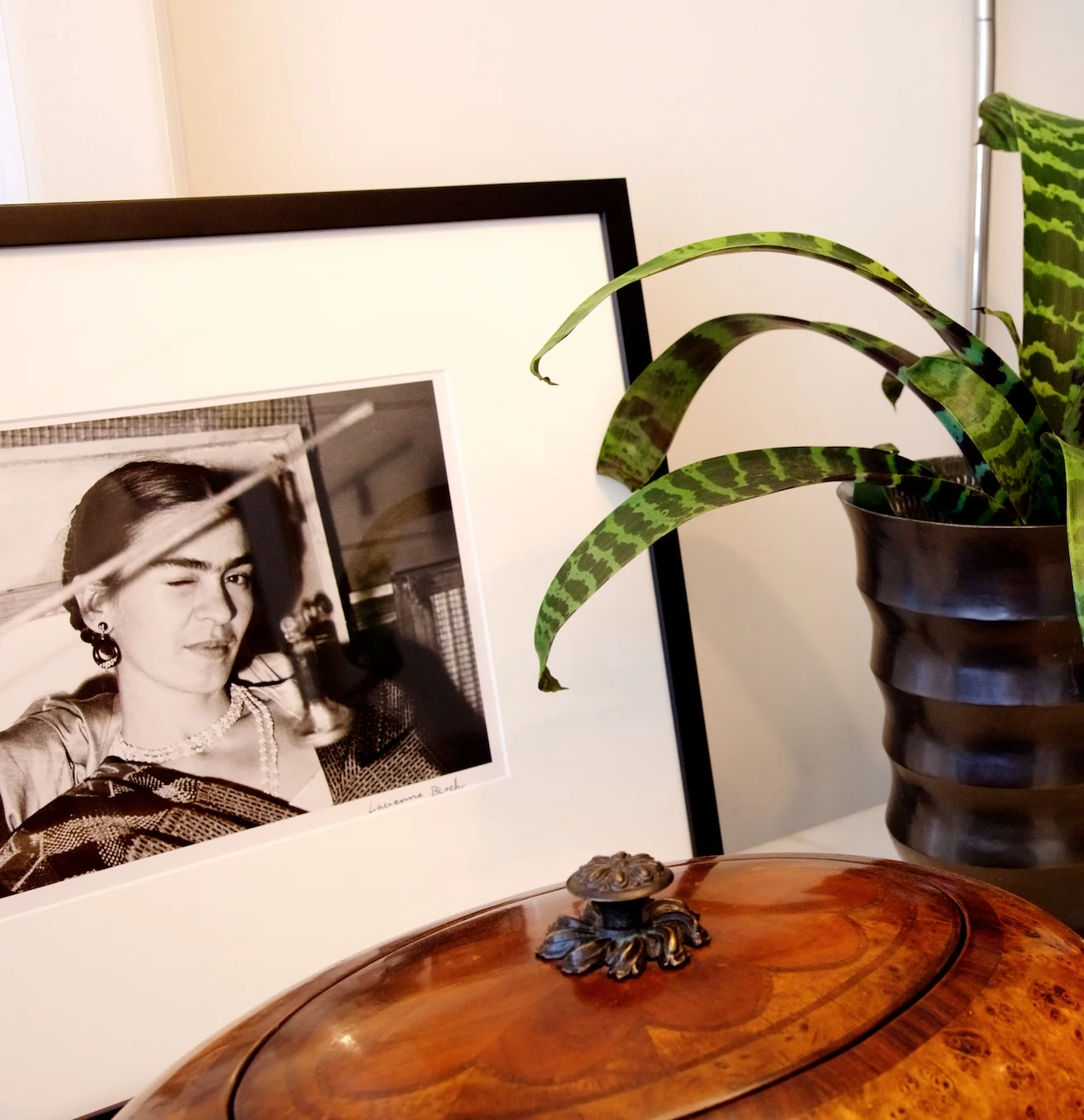 VINTAGE PHOTO - FRIDA K