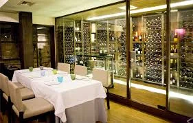 CENTRAL RESTAURANTE Calle Santa Isabel 376 Miraflores, Lima, Perú Telefono: +51 1 2428515 www.centralrestaurante.com.pe/ reservas@centralrestaurante.com.pe