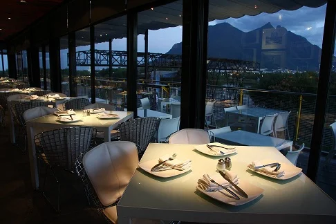 EL LINGOTE RESTAURANTE Avenida Fundidora y Adolfo Prieto 810, Interior Parque Fundidora,Colonia Obrera, Monterrey, México Telefono: +52 81 8126 1100 http://es-la.facebook.com/ellingoterestaurante lingote@horno3.org