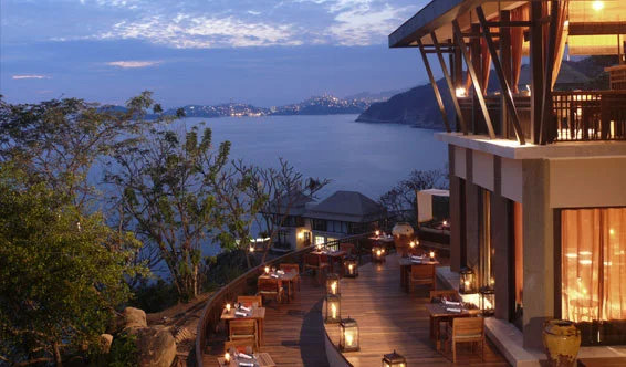 SAFFRON Banyan Tree Cabo Marques, Boulevard Cabo Marques S/N Lote 1, Acapulco, México Telefono: +52 744 434 0100 www.banyantree.com/es/em-mexico-cabo-marques/saffron
