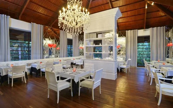 PASION BY MARTIN BERASATEGUI Bavaro, Paradisus Punta Cana Resort Santo Domingo, Republica Dominicana. Telefono: +1 809 687-9923 www.melia.com/hotels/dominican-republic/punta-cana/paradisus-punta-cana-resort/restaurants.html