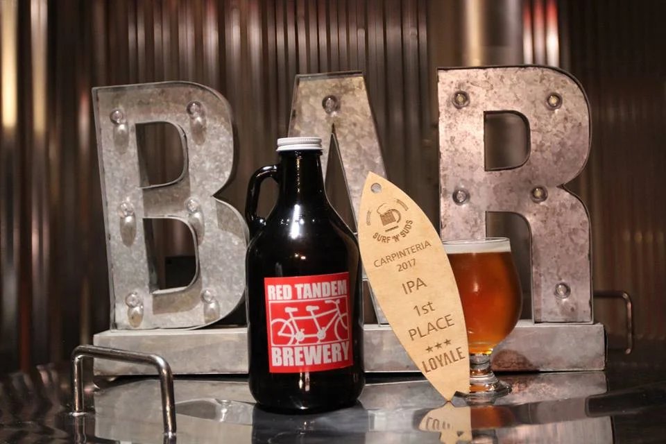RED TANDEM Dirección: 1009 Harbor Blvd. Oxnard Shores, CA Teléfono: +1 805-832-4023 Web: http://www.oxnardbrewery.com/ Correo Electrónico: @facebook: https://www.facebook.com/RedTandemBrews/ @instagram: https://www.instagram.com/redtandembrewery/ @twitter: https://twitter.com/RedTandemBrews