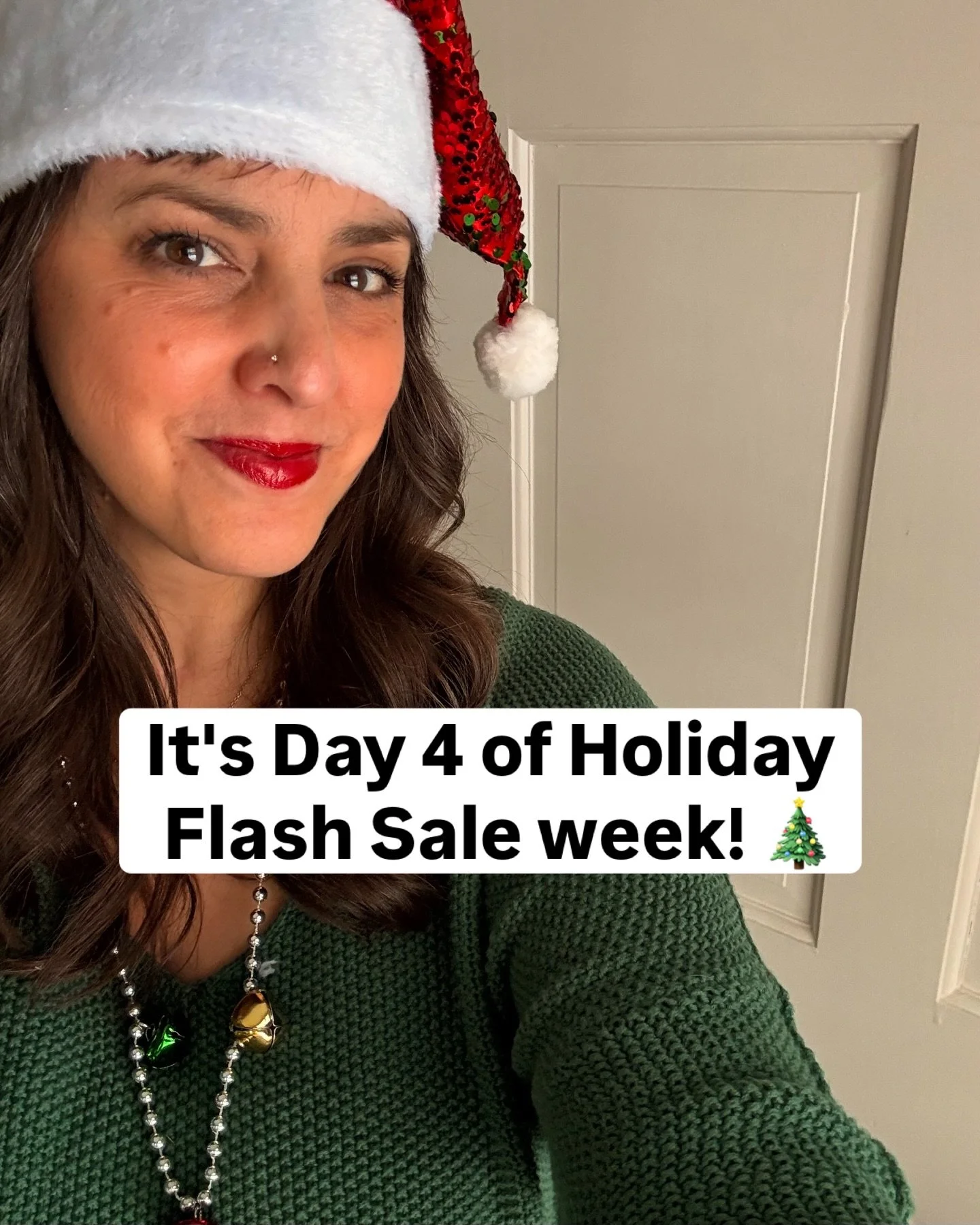 No coupon code needed! Link in bio or comment DAYFOUR.

Happy Holidays! 🎄

&mdash;

About&nbsp;@hey.amandaj: I&rsquo;m Amanda J., a tech and productivity coach on a mission to help busy women train their tech to work FOR them. 👩🏻&zwj;💻