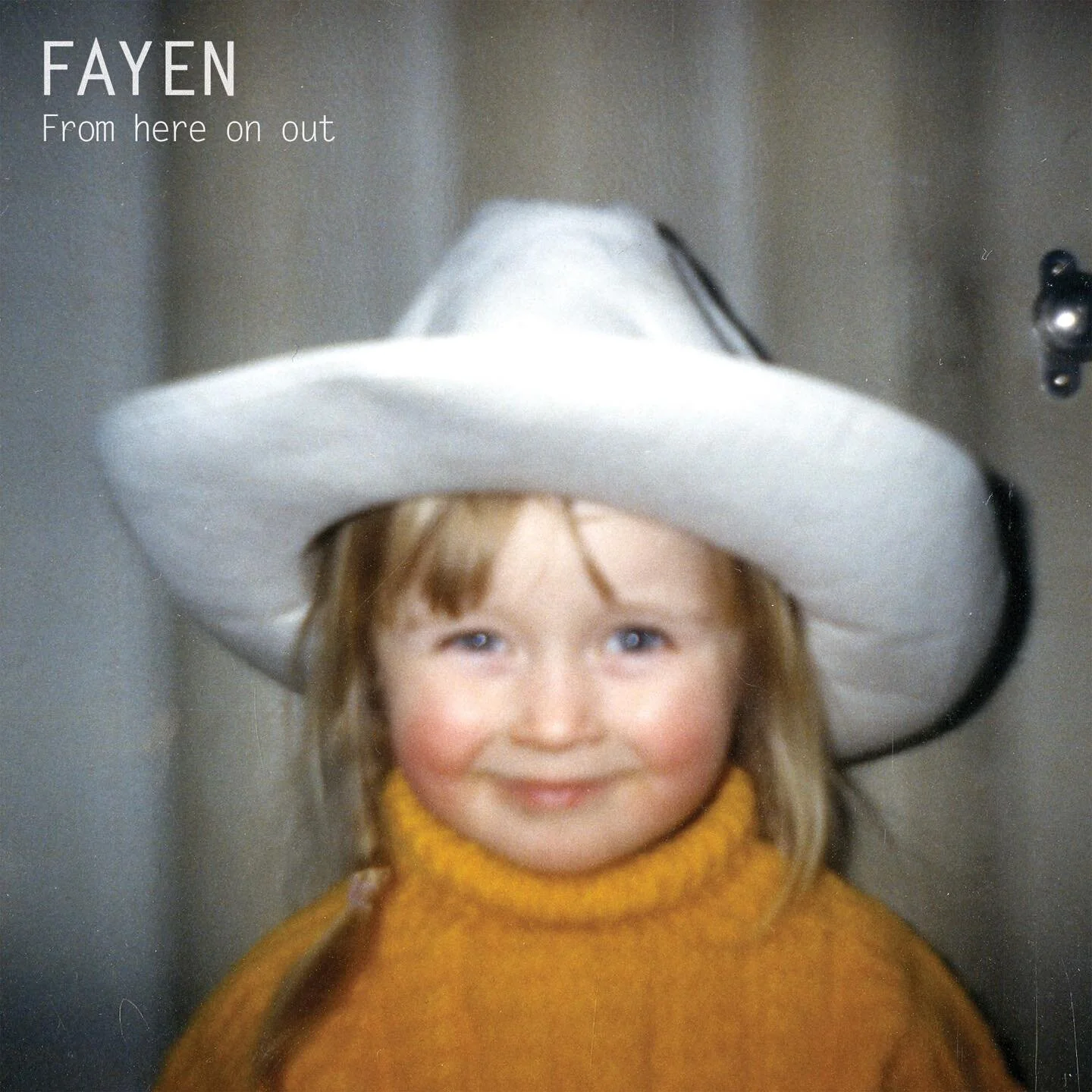 N&aring; er den her! EPen From Here On Out er tilgjengelig p&aring; alle str&oslash;mmetjenester. ❤️ Link i bio. Dette har vi gleda oss til, h&aring;per du vil ta en lytt! 🤩🤩🤩
.
.
#fayen #fromhereonout #music #folk #americana #nordicfolk #nordic #