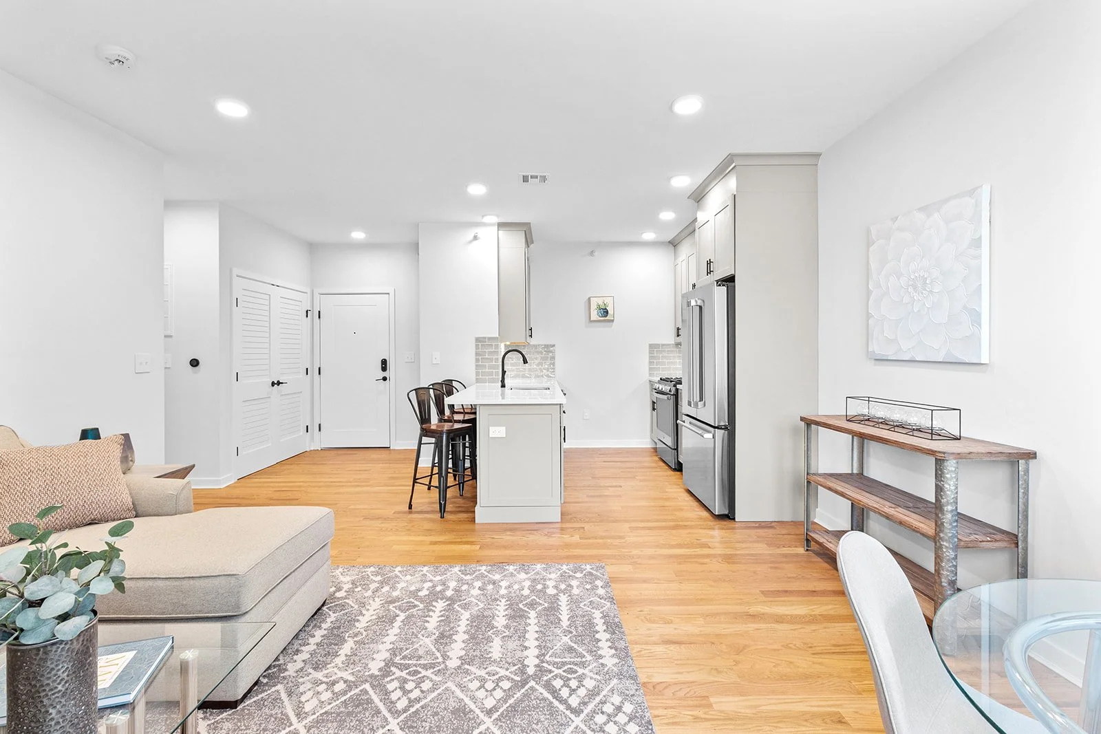 7 -  kitchen_living.jpg