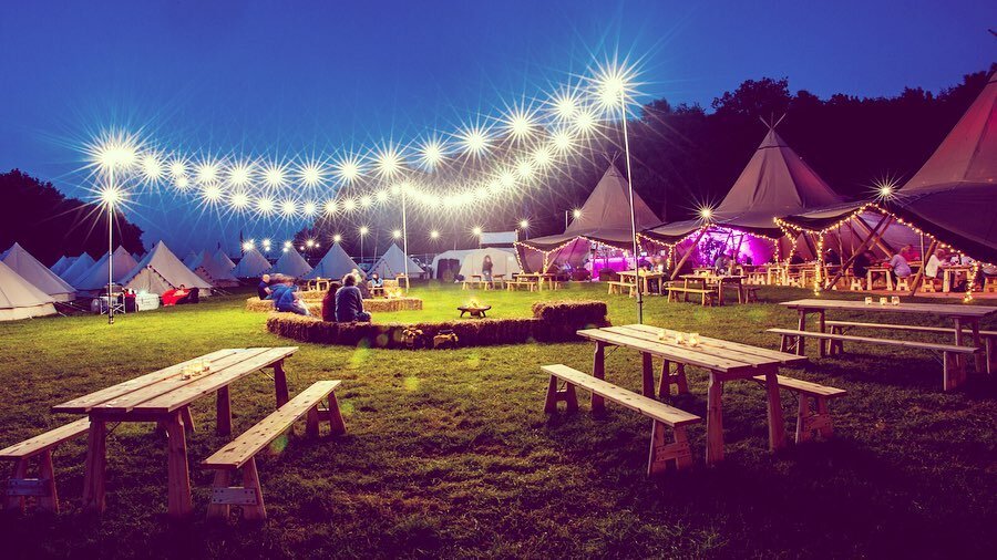 Wow! #transformationtuesday swipe to see our Silverstone Woodlands F1 campsite 5 years ago 🌟 #hotelbelltent #glamping #glowup #silverstonef1 #thenandnow