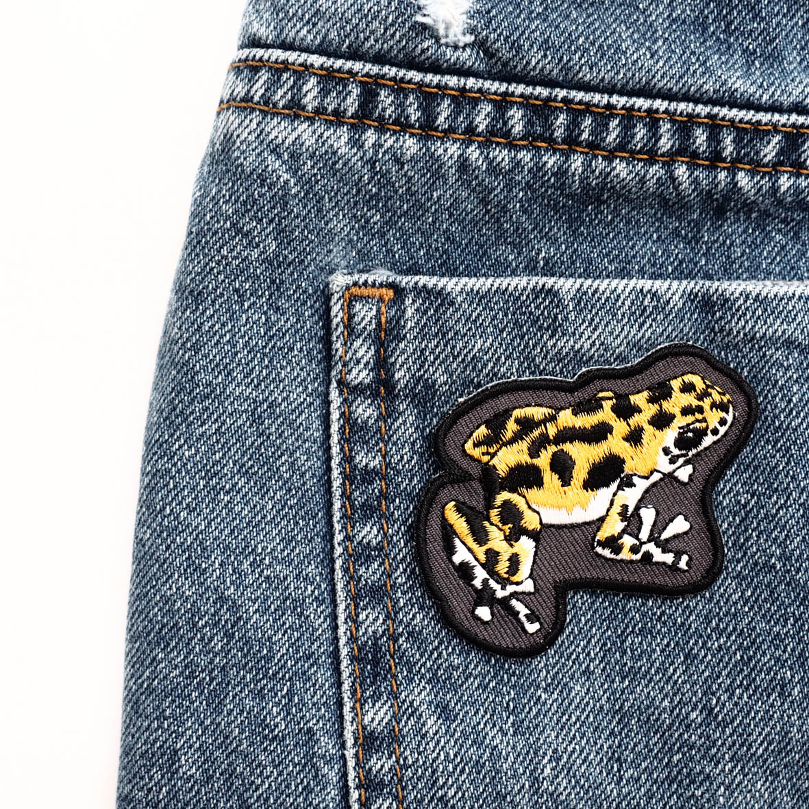 Frog-gold-thread-Iron-on-Patch-1sm.jpg