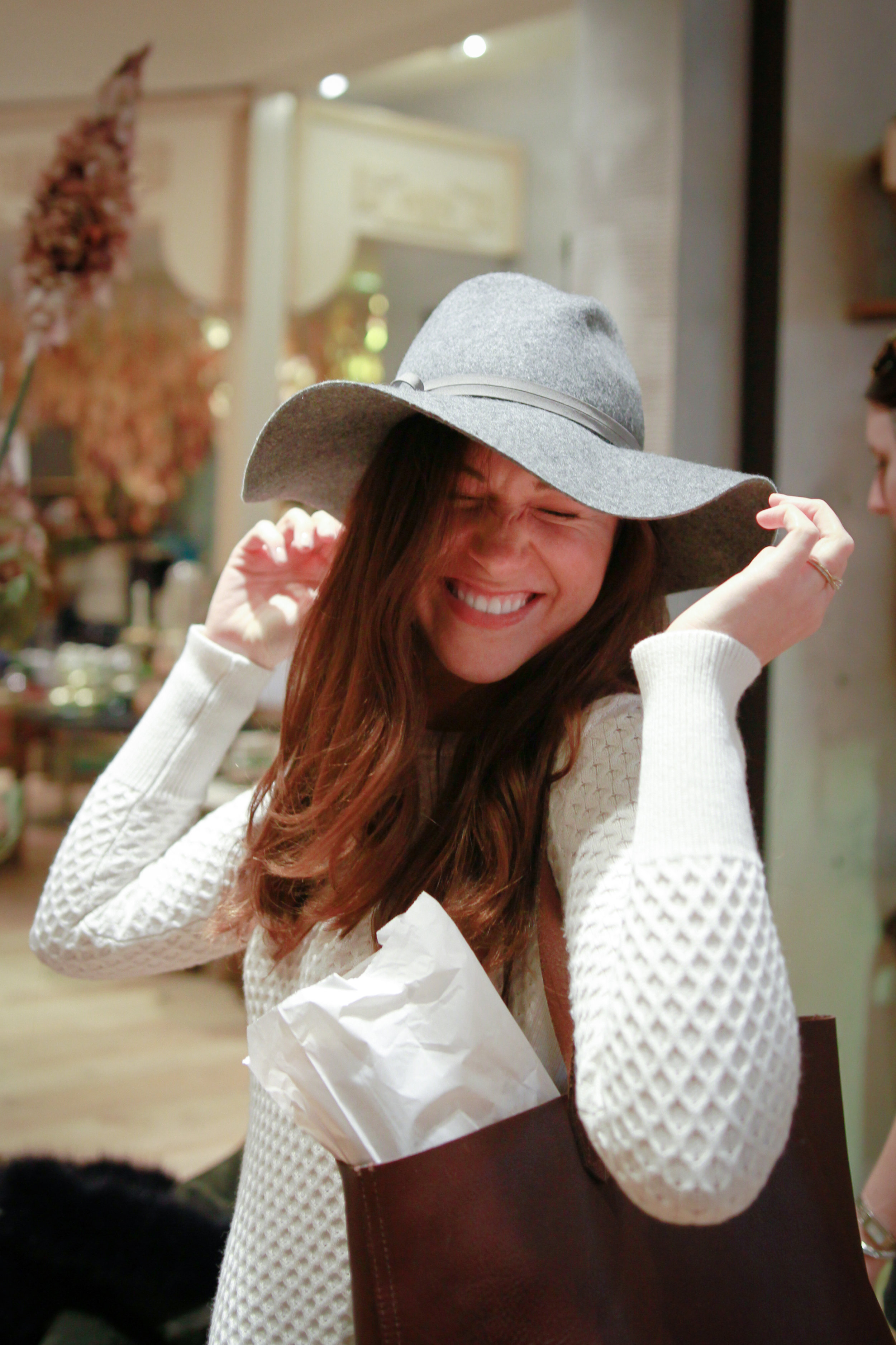 Anthropologie | Old Town Alexandria, Virginia | Maral Noori Photography | Fall Travel Blogger and Lifestyle Photographer