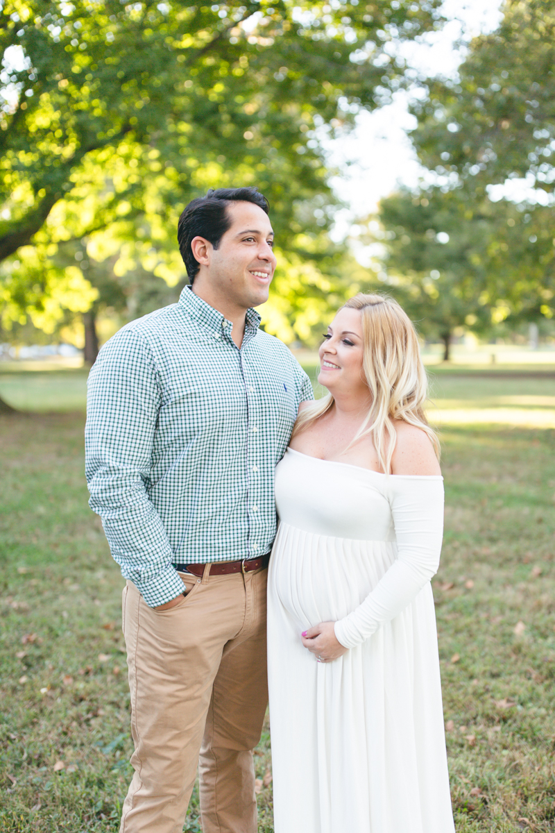 Alexandria Maternity Photographer | Maral Noori Photography | Fall Belle Haven Park