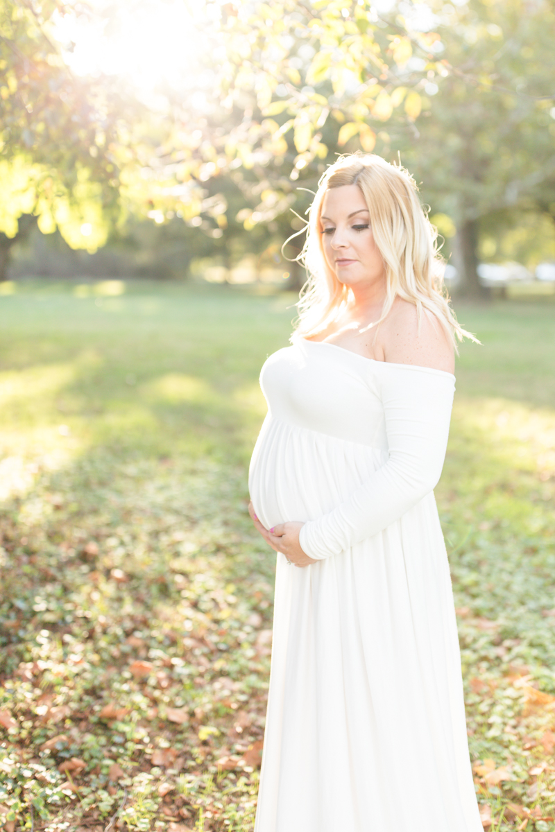 Alexandria Maternity Photographer | Maral Noori Photography | Fall Belle Haven Park