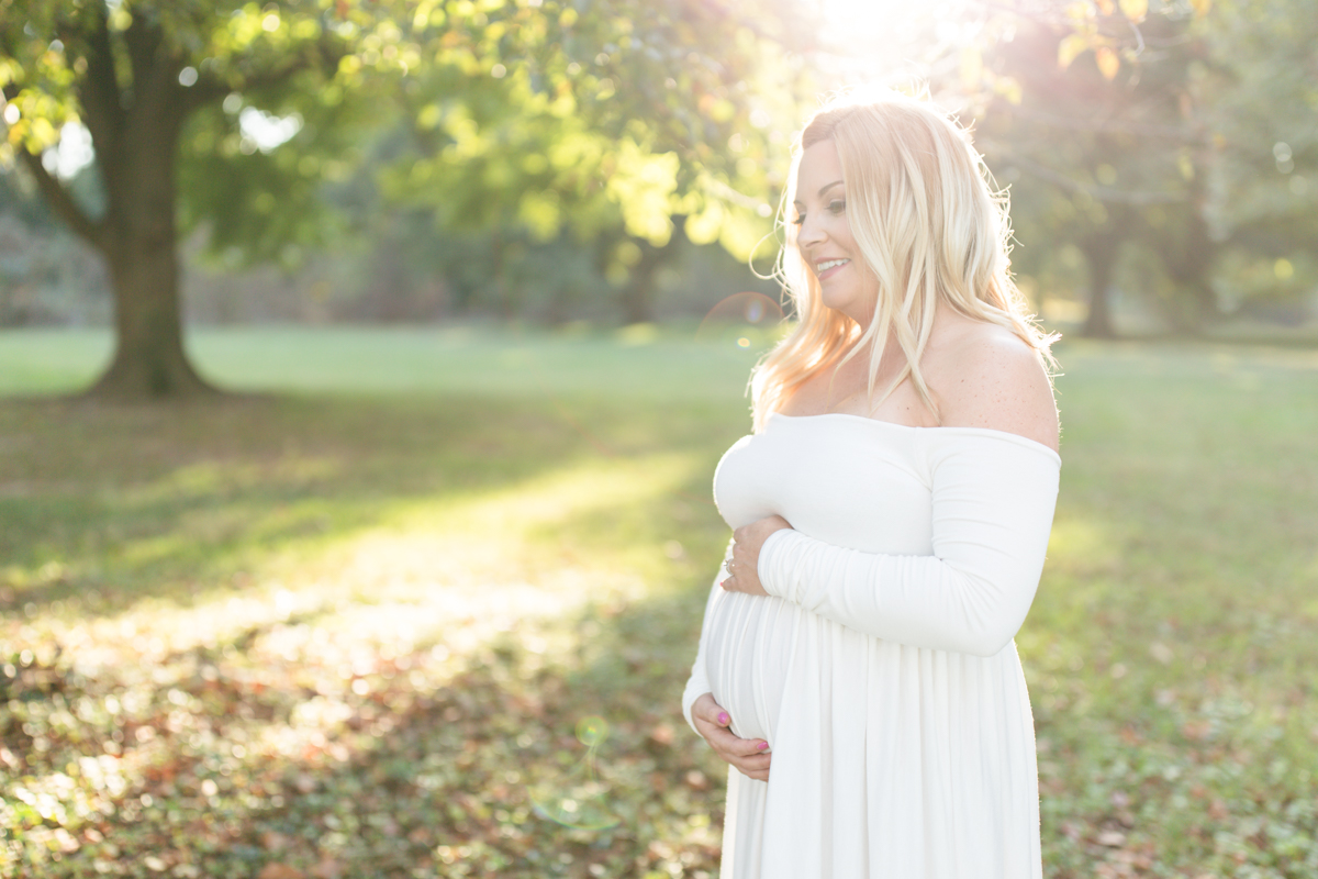 Alexandria Maternity Photographer | Maral Noori Photography | Fall Belle Haven Park