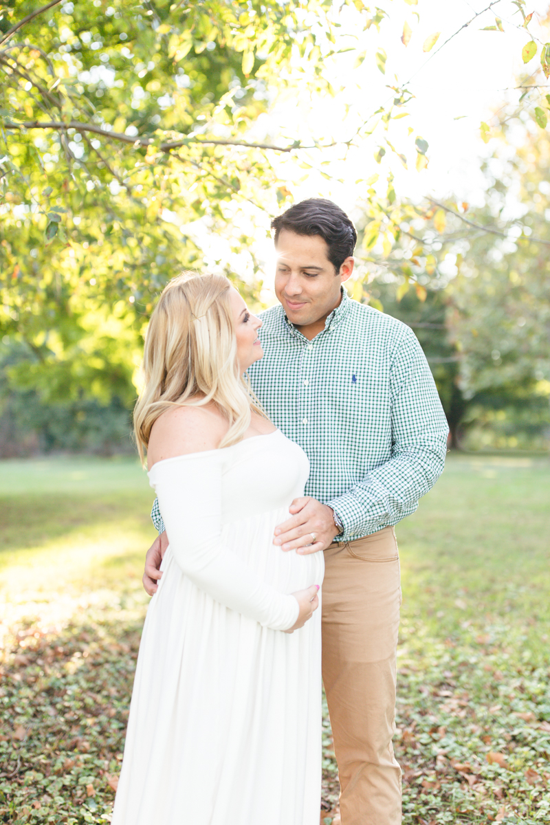 Alexandria Maternity Photographer | Maral Noori Photography | Fall Belle Haven Park