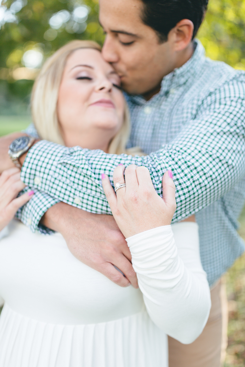 Alexandria Maternity Photographer | Maral Noori Photography | Fall Belle Haven Park