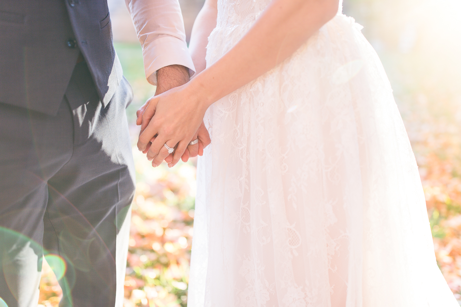 Carlyle House Elopement | Maral Noori Photography | Virginia Wedding Photographer | Fall Portraits