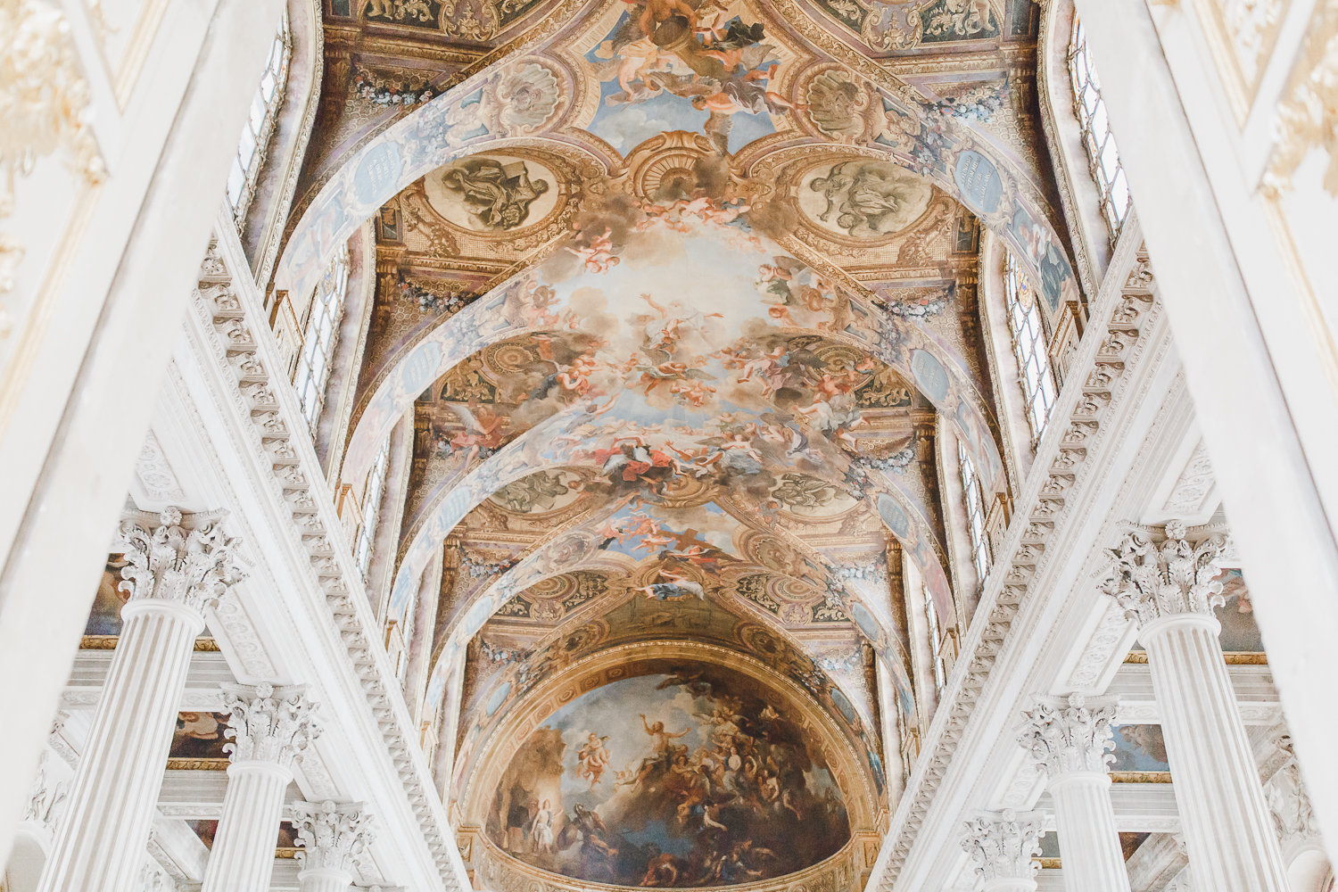 Maral Noori Photography | Versailles Palace, France | Travel Tips and Blog | Cathedral Ceiling