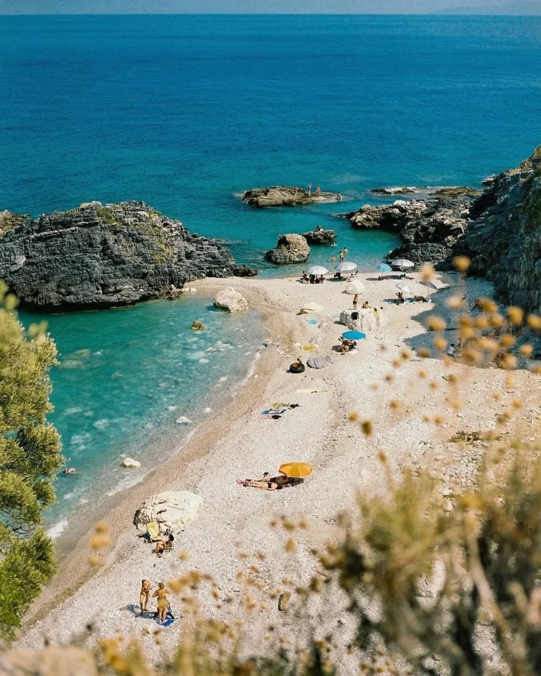 Memories+written+in+golden+sunsets%2C+endless+horizons%2C+and+refined+flavors.+My+Aegean+summer+with-15.jpg