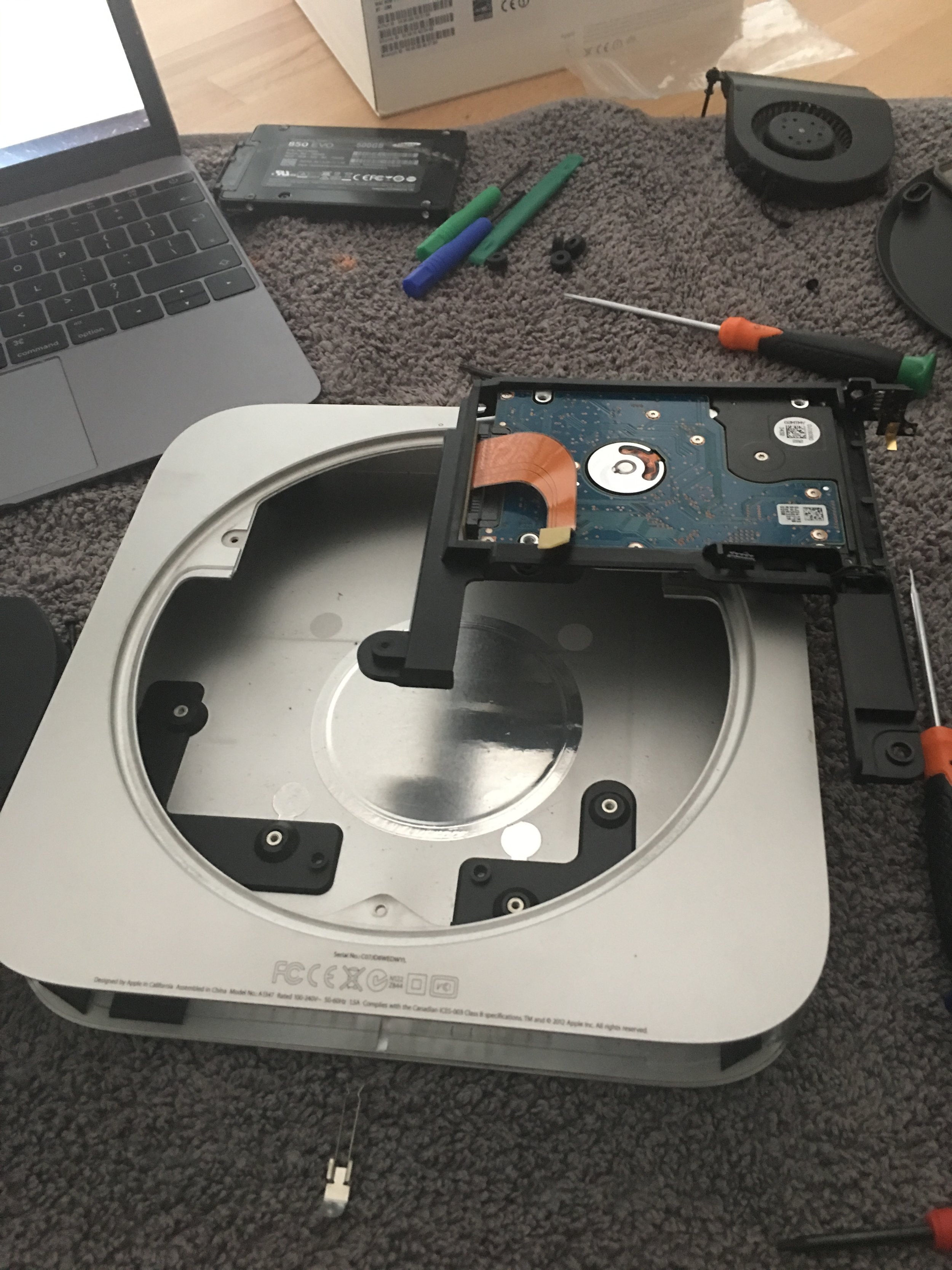 You can see just how much of it you need to take apart to get the HD's out.