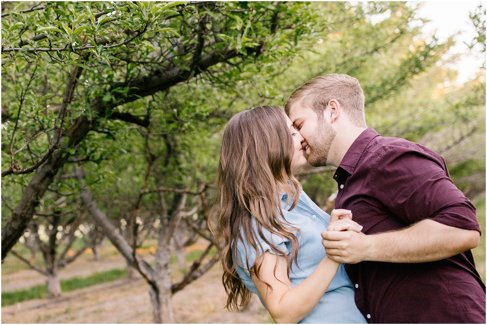 Lizzie-B-Imagery-Utah-Wedding-Photographer-Thanksgiving-Point-Payson-Temple_0157.jpg