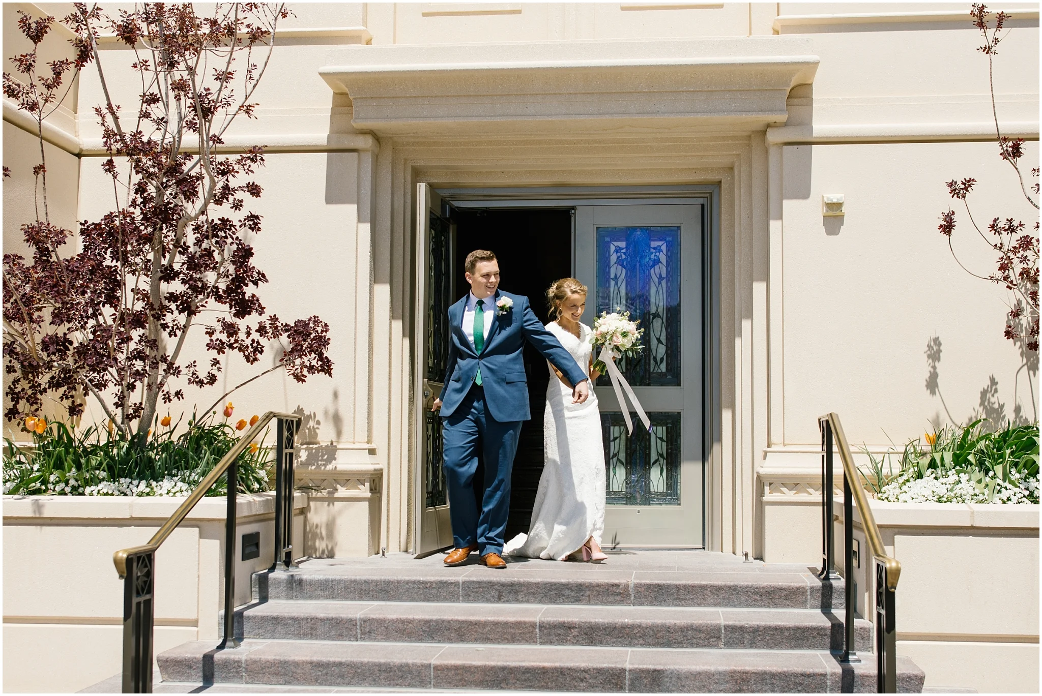 Lizzie-B-Imagery-Utah-Wedding-Photographer-Thanksgiving-Point-Payson-Temple_0032.jpg