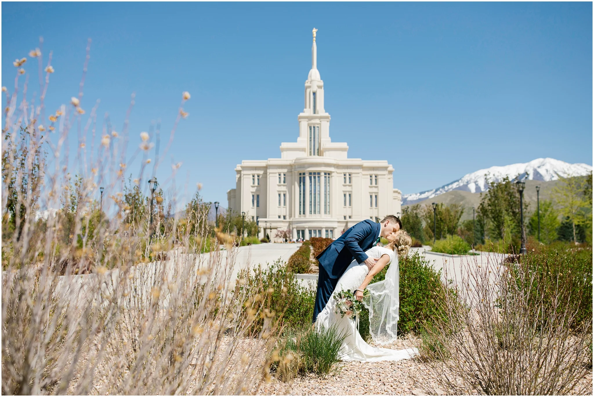 Lizzie-B-Imagery-Utah-Wedding-Photographer-Thanksgiving-Point-Payson-Temple_0070.jpg