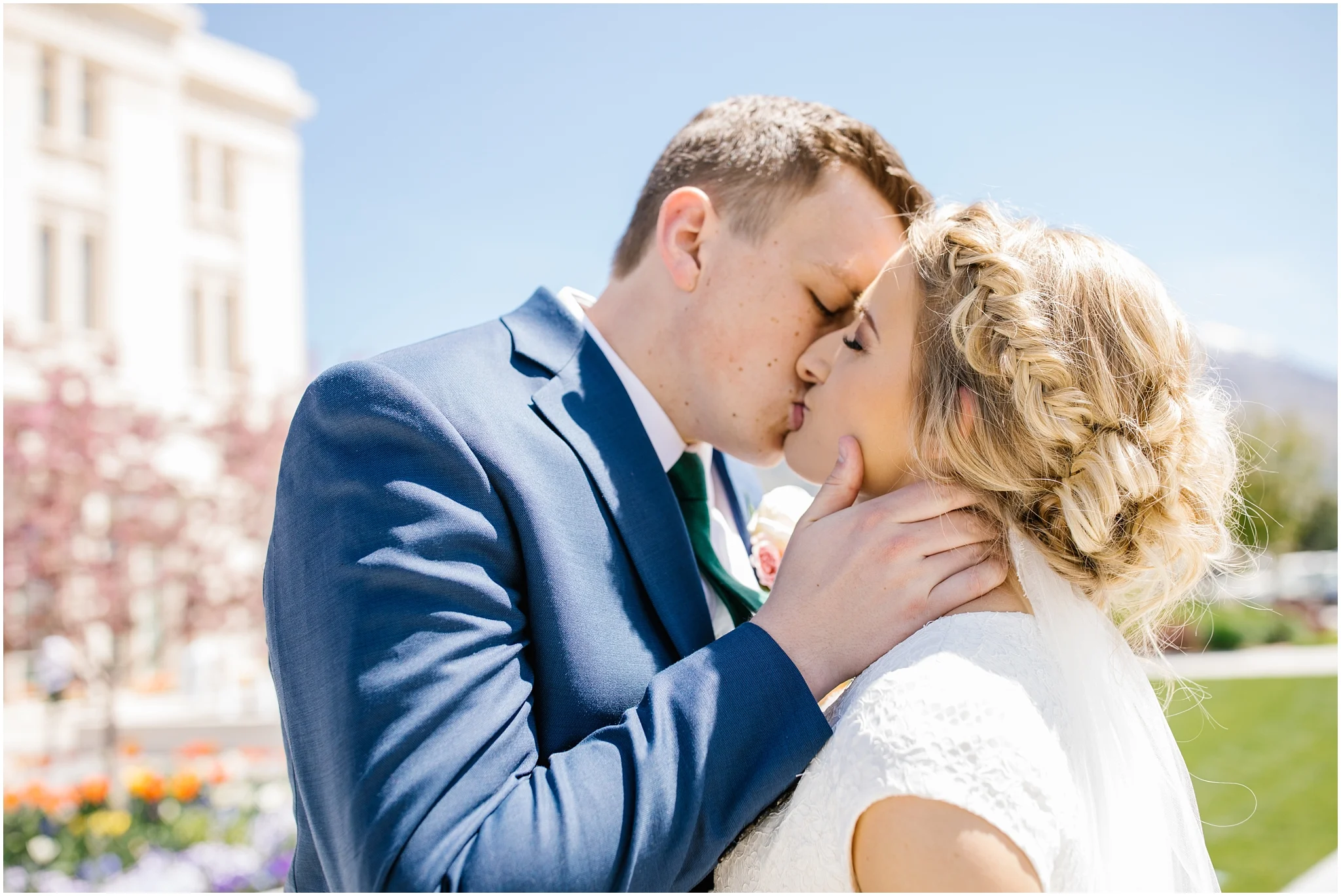 Lizzie-B-Imagery-Utah-Wedding-Photographer-Thanksgiving-Point-Payson-Temple_0071.jpg