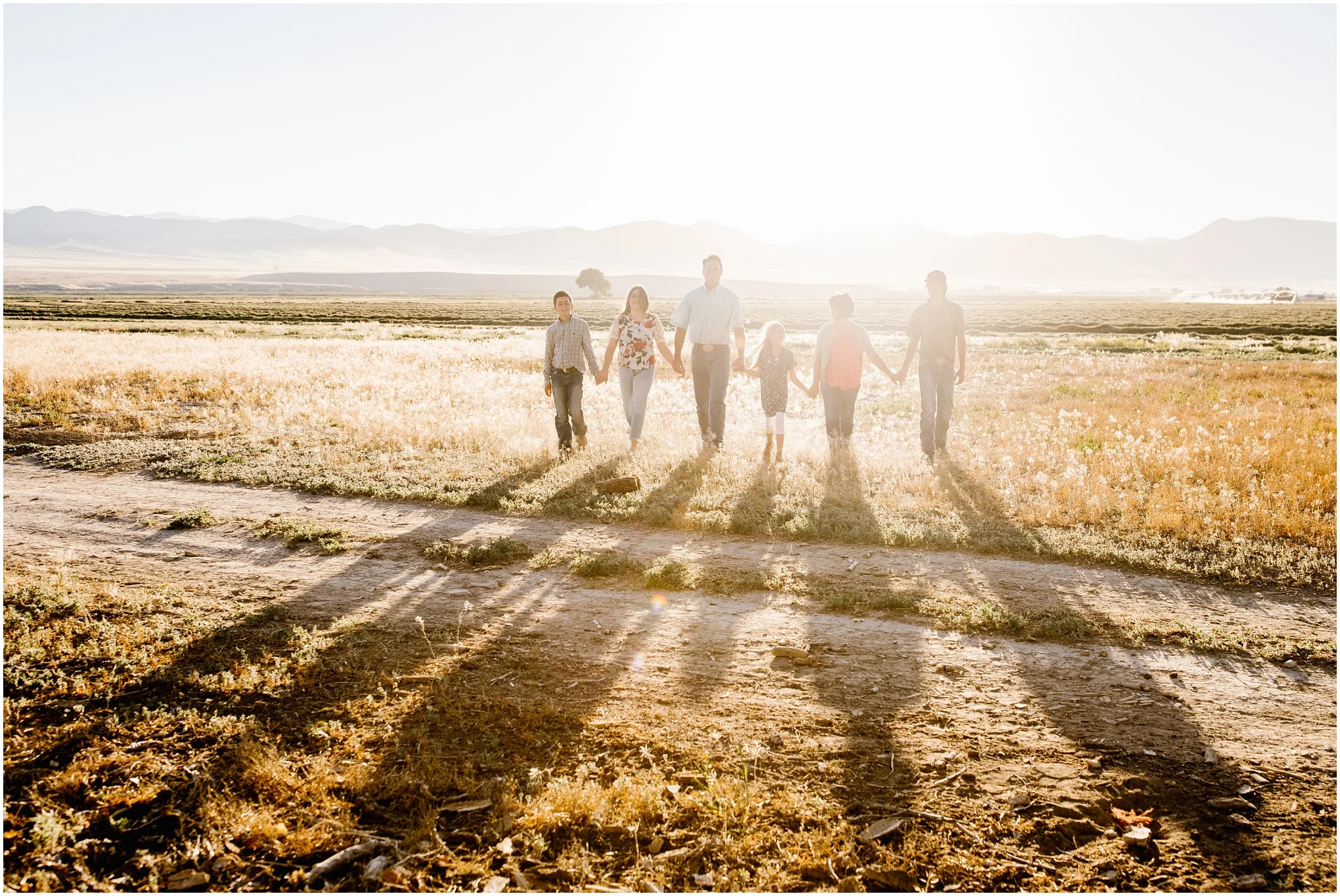Blackburn--93_Lizzie-B-Imagery-Utah-Family-Photographer-Central-Utah-Photographer-Utah-County-Extended-Family.jpg