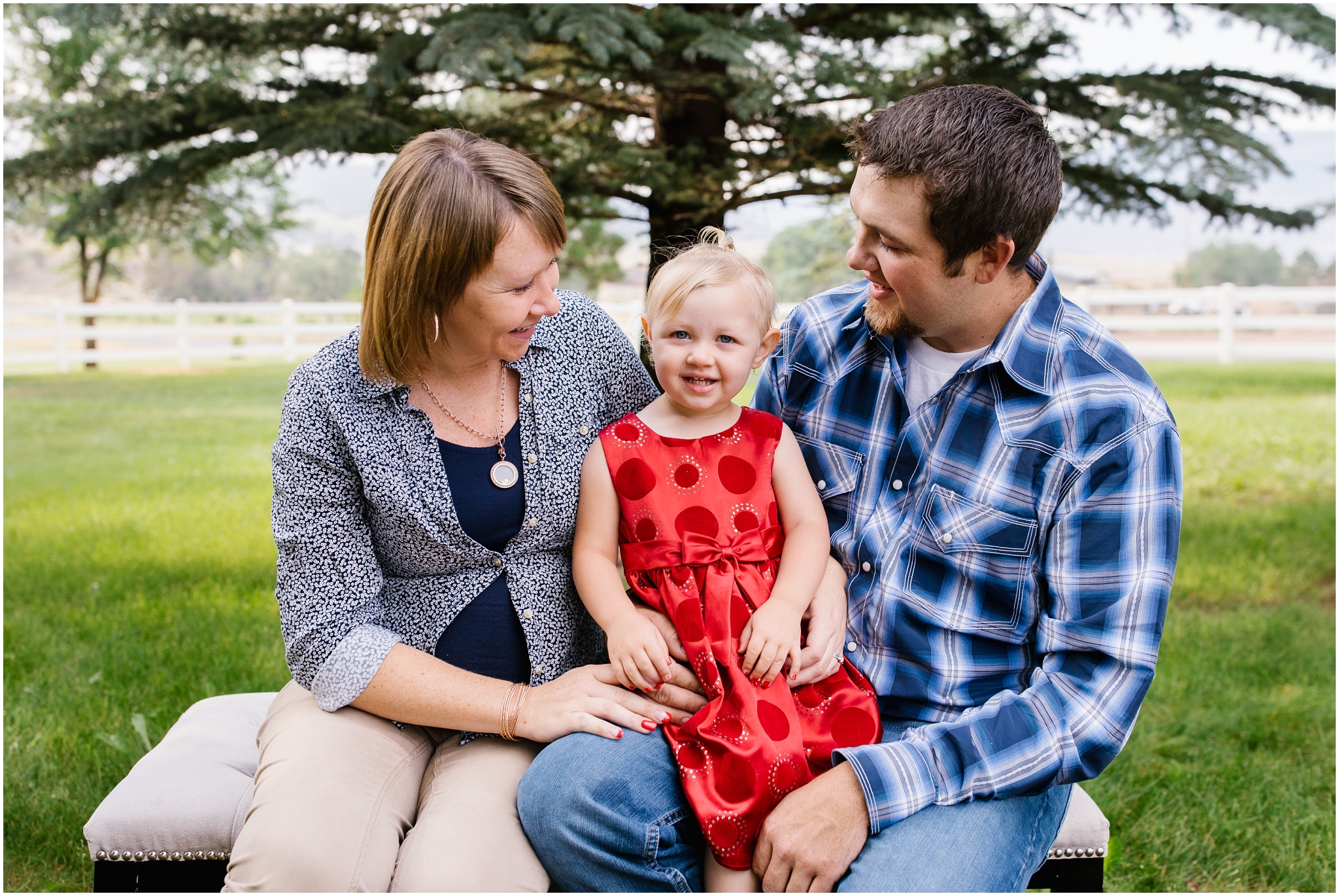 Brinkerhoff-39_Lizzie-B-Imagery-Utah-Family-Photographer-Central-Utah-Photographer-Utah-County-Extended-Family-Session.jpg