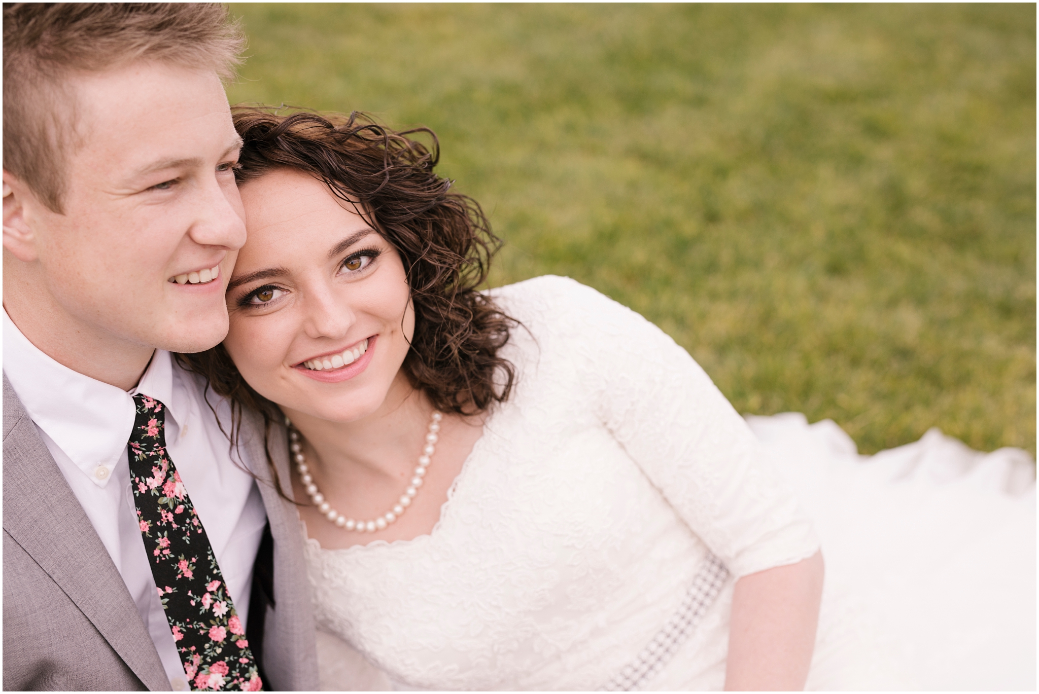 BA-Bridals-37_Lizzie-B-Imagery-Utah-Wedding-Photographer-Central-Utah-Photographer-Utah-County-Manti-Utah-Temple.jpg