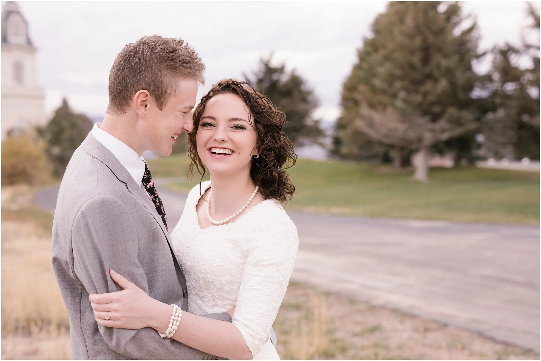 BA-Bridals-77_Lizzie-B-Imagery-Utah-Wedding-Photographer-Central-Utah-Photographer-Utah-County-Manti-Utah-Temple.jpg