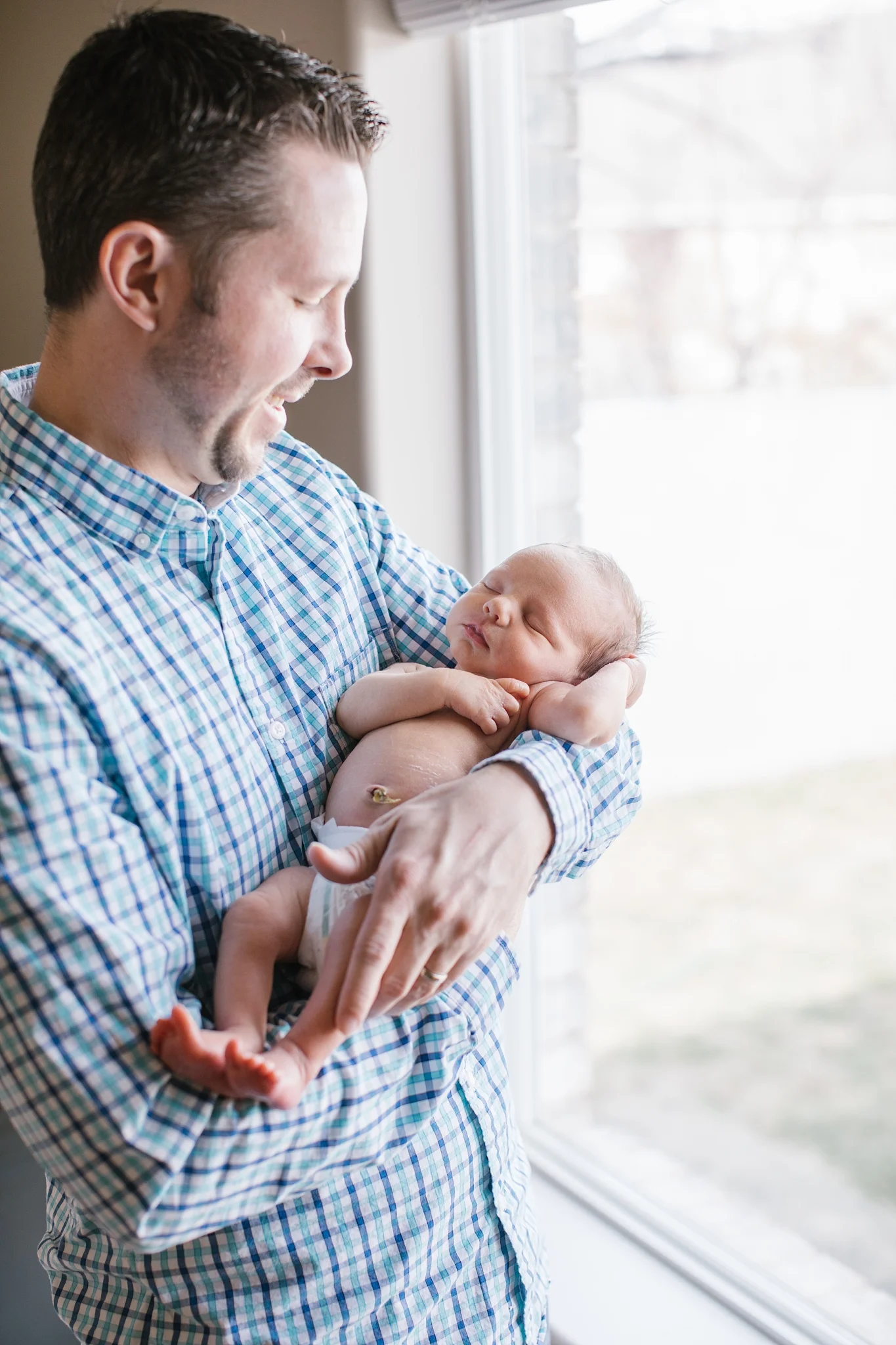 Marcus-120_Lizzie-B-Imagery-Utah-Family-Photographer-Lifestyle-Home-Photography-Salt-Lake-City-Park-City-Utah-County-Provo-Newborn-Photographer-Fresh-48-Session.jpg