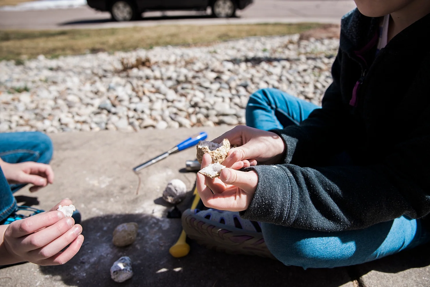 SUCCESS! These National Geographic break open geodes were harder to crack open than we expected! More fun in our Week in the Life of an Unschooler on today's blog post :) 