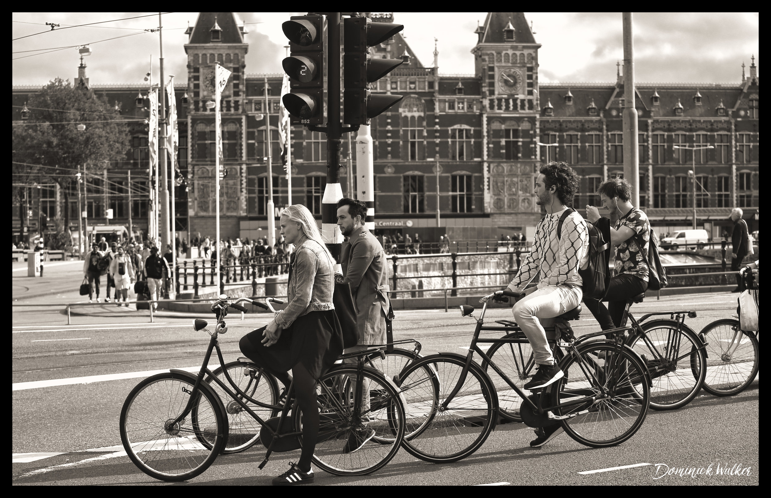 Stoplight in Amsterdam Central