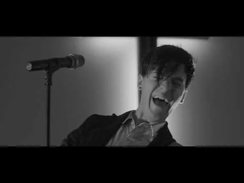 Somewhat Ace "Cool Kids" [Official Music Video]