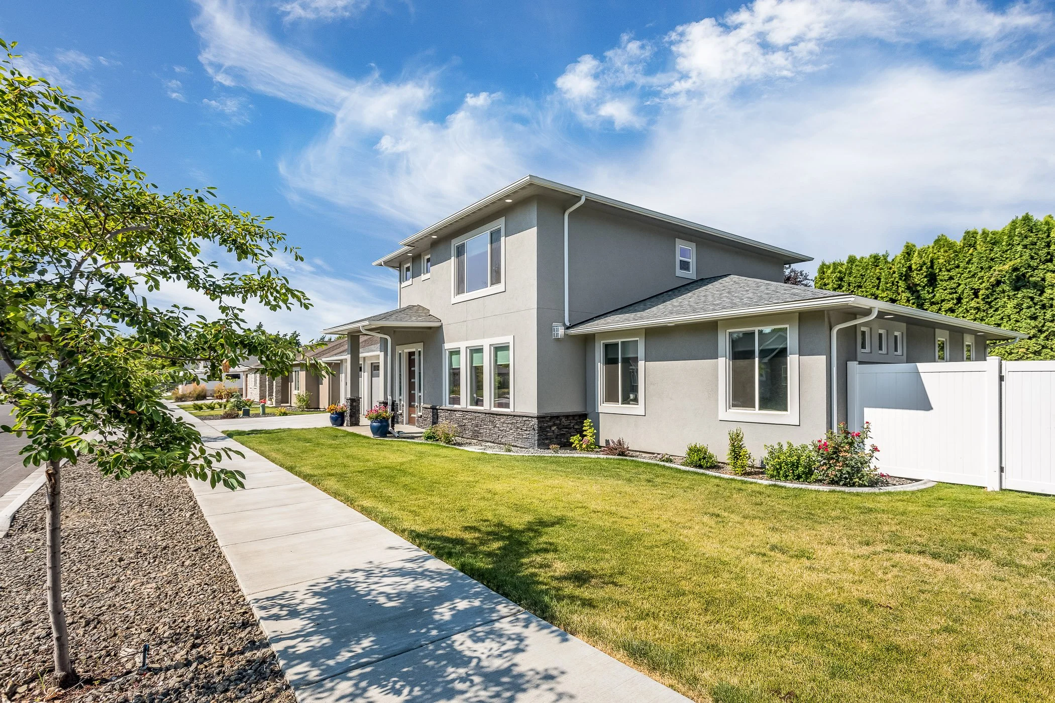 808_SE_Whispering_Ct_0004 s2100 q75 S.jpg