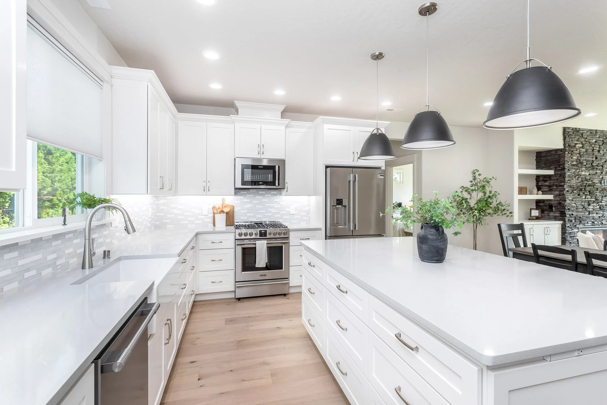 808_SE_Whispering_Ct_0013 s2100 q75 S.jpg