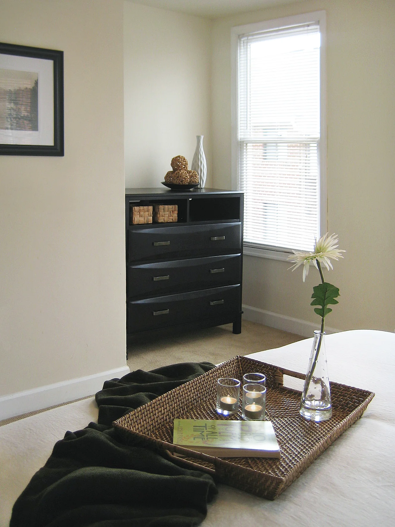 Serene-Simplicity-02.jpg